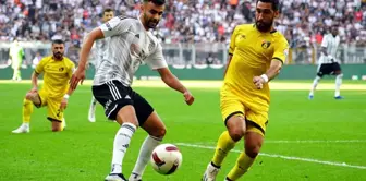 Beşiktaşlı Rachid Ghezzal İstanbulspor'a gol attı