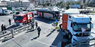 Tekirdağ Çerkezköy-Çorlu yolu Kızılpınar ışıklı kavşakta otobüs ile tırın çarpışması sonucu can pazarı yaşandı