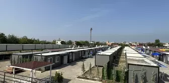 Hatay'da depremzedeler için kurulan konteyner kente aileler yerleşmeye başladı