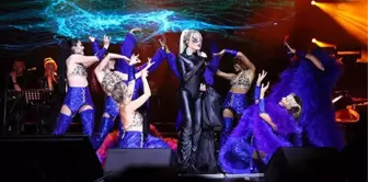 Ajda Pekkan Harbiye'de muhteşem konser verdi