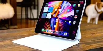 Apple, 12.9 inç ekranlı yeni iPad Air'i geliştiriyor