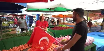 Konyaaltı Belediyesi 100. yıl kutlamaları kapsamında ilçeyi bayraklarla süsledi