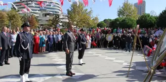 Ataşehir'de Cumhuriyetin 100. Yılı Kutlamaları Resmi Törenlerle Başladı