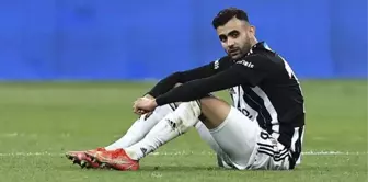 20. dakikada sakatlanan Rachid Ghezzal için ilk açıklama geldi