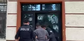 Eskişehir'de Polis Kılığına Giren Dolandırıcı Tutuklandı