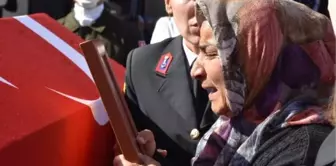 ŞEHİT PİYADE SÖZLEŞMELİ ER ÖZBEK, SON YOLCULUĞUNA UĞURLANDI