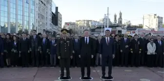 İSTANBUL-TAKSİM MEYDANI'NDA ATATÜRK'Ü ANMA TÖRENİ