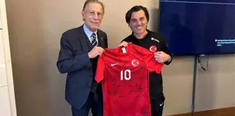 Christoph Daum, A Milli Futbol Takımı'nı ziyaret etti