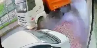 Sultangazi'de Kamyon Lastiği Patladı, Paspas Otomobilin Üzerine Düştü