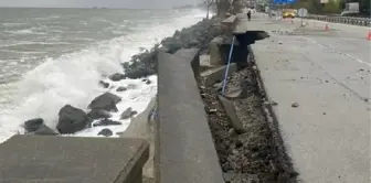 Fırtına Karadeniz Sahil Yolu'nda Hasara Yol Açtı