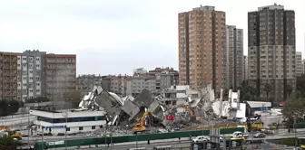 Zeytinburnu'ndaki Tercüman Gazetesi binası yıkıldı