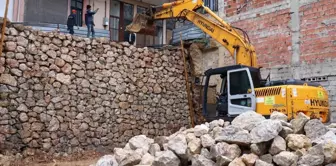 İzmit Belediyesi Bekirdere Mahallesi'nde İstinat Duvarını Yeniden İnşa Etti