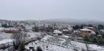 Sinop'un ilçelerinde kar yağışı hayatı zorlaştırıyor