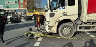 Başakşehir'de Kamyonun Çarptığı Motosikletli Kurye Hayatını Kaybetti