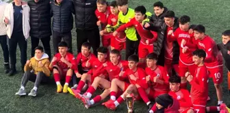 Ankara Sincan Belediyespor U-15 Takımı Şampiyon Oldu