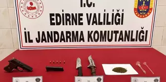 Enez'de Uyuşturucu ve Kuru Sıkı Tabanca Bulunan 2 Şüpheli Gözaltına Alındı