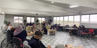 Sivrihisar İlçe Müftüsü ve İmam Hatipler Huzur Evinde Regaib Kandili Programı Yaptı