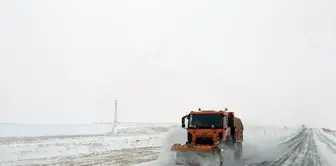 Erzurum, Ağrı, Iğdır ve Kars'ta Kar ve Tipi Nedeniyle Ulaşım Sağlanamıyor