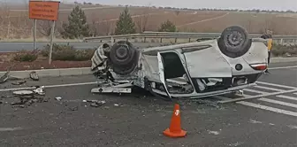 Konya'da otomobil devrildi, 3 kişi yaralandı