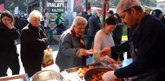 Aydın'da depremde hayatını kaybedenler için lokma hayrı düzenlendi