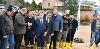 TBMM Başkanvekili Bekir Bozdağ Şanlıurfa'da Taşkın Bölgesini Ziyaret Etti