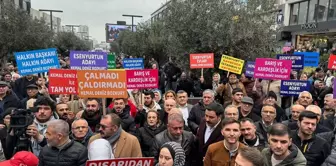 Esenyurt Yerel İnisiyatif Platformu, Kemal Deniz Bozkurt'un aday gösterilmemesini protesto etti