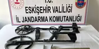 Eskişehir'de Kaçak Kazı Yapan Şüpheliler Suçüstü Yakalandı