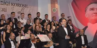 Demirci Türk Sanat Müziği Korosu İlk Konserini Verdi