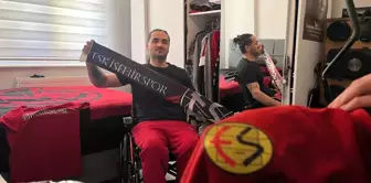 Eskişehirspor Taraftarlarından Omurilik Felçlisi Erman Sevkulak'a Destek