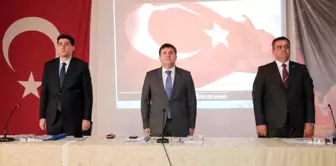 Karaman Valisi Ermenek'te Köy Muhtarlarıyla Bir Araya Geldi