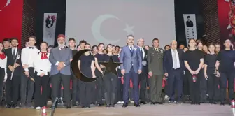 Edremit'te İstiklal Marşı ve Mehmet Akif Ersoy'u Anma Günü Programı Düzenlendi