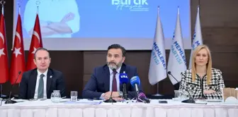 Memleket Partisi Adayı Burak Hasar: Arkamda Ailem ve Hekimlik Birikimim Var