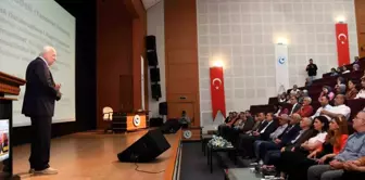 21. Yüzyılda Öğretmen Olmak Konulu Konferans Düzenlendi