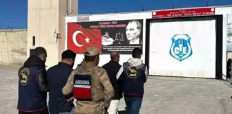 Ağrı'da firari jandarmalar yakalandı