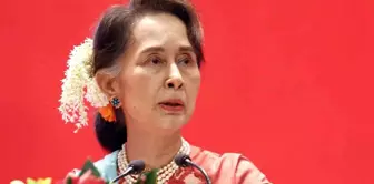 Myanmar'da devrik lider Aung San Suu Kyi ev hapsine alındı