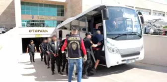 Antalya'da 135 Aranan Şahıs Yakalandı