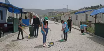 Depremzedeler Konteyner Kentleri Güzelleştiriyor ve Gelir Elde Ediyor