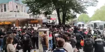 Taksim Meydanı'na yürümek isteyen gruba polis müdahalesi