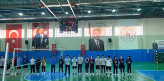 Türkeli Liseler Arası Voleybol Turnuvası'nda Anadolu Lisesi birinci oldu