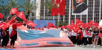 İzmir'de 19 Mayıs Atatürk'ü Anma Gençlik ve Spor Bayramı Kutlamaları