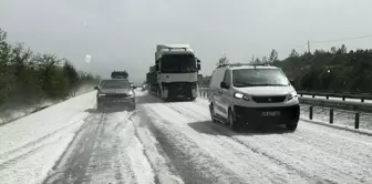 Ankara ve Eskişehir'de Dolu Trafiği Olumsuz Etkiledi