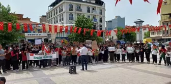 Balıkesir İmam Hatip Ortaokulu Öğrencileri Filistin'e Destek Yürüyüşü Gerçekleştirdi