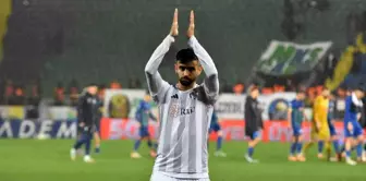 Rachid Ghezzal Beşiktaş'a veda etti