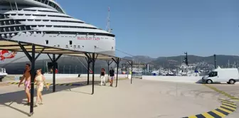 Bahamalar bayraklı yolcu gemisi Bodrum'a geldi