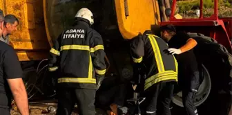 Adana'da biçerdöver devrildi, sürücü yaralandı