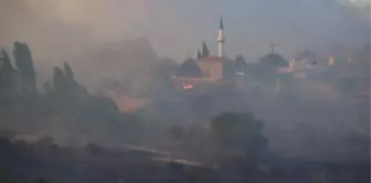 Çanakkale'de çöplükte çıkan yangın ormana sıçradı, 1 mahalle tahliye edildi