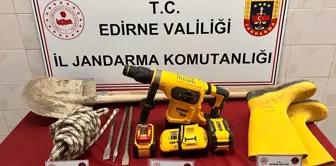 Enez'de Kaçak Kazı Yapan Şüpheli Suçüstü Yakalandı