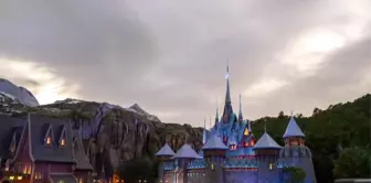 Hong Kong Disneyland Resort 2023'te Rekor Kazanç Elde Etti