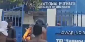 Haiti'de ünlü Jimmy 'Barbecue' Cherizier liderliğindeki çete, bir polis karakoluna saldırarak en az 20 polisi öldürdü