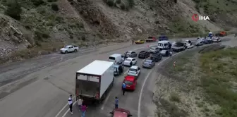 Erzurum - Artvin karayolu heyelan nedeniyle trafiğe kapandı